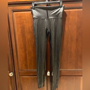 Spanx Faux Leather Legging Top Seller - M